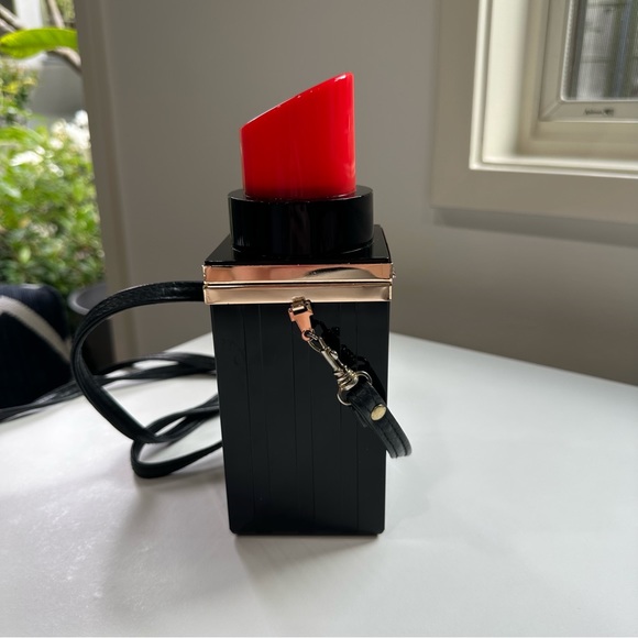 Vintage Barbie Lipstick Purse - Picture 3 of 8